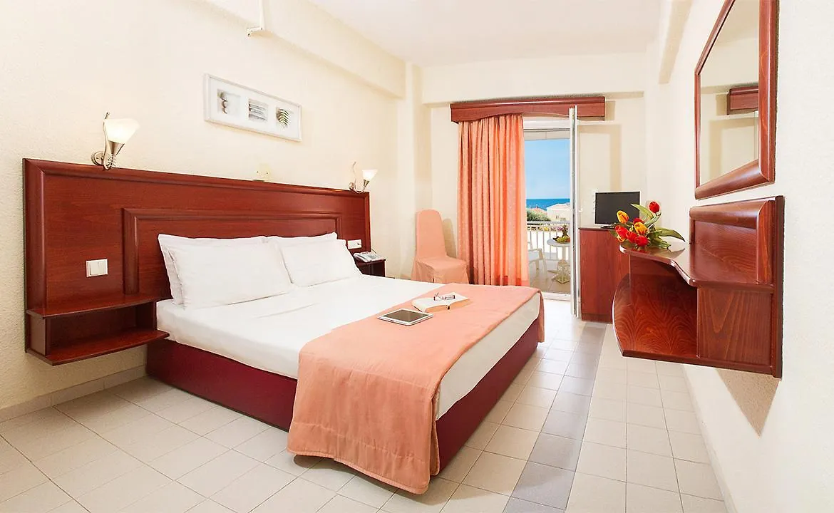 Loutra Village Beach Hotel