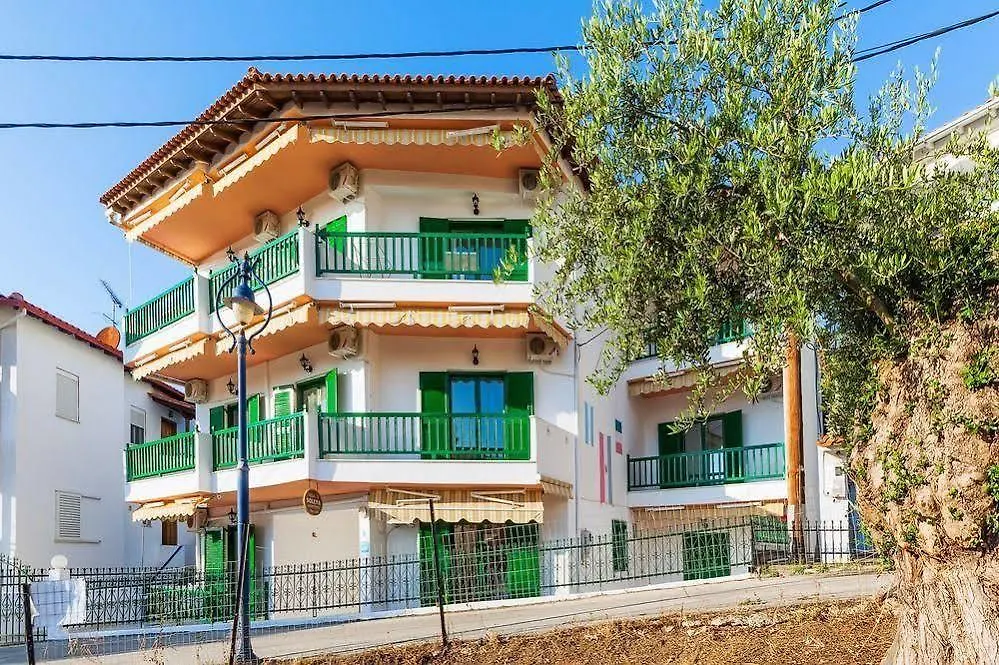 Loutra Village Beach Hotel 0*, Loutra (Kassandra) יוון